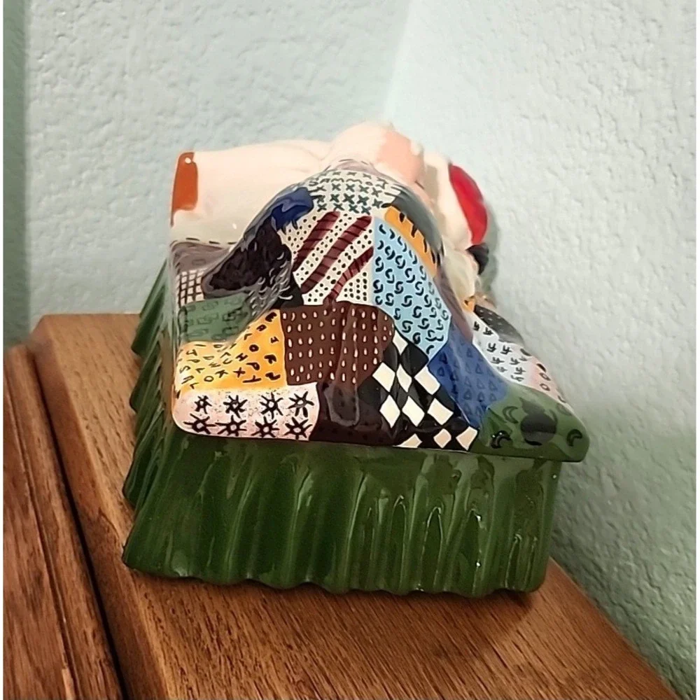 VTG Alberta Mold Hand Painted‎ Ceramic Dish & Lid Sleeping Santa Patchwork Quilt